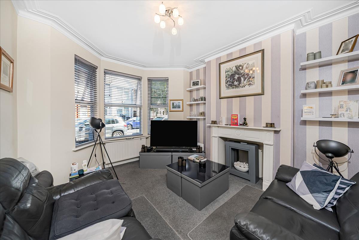 Property Image eb211221-5944-43aa-8ee5-3b783bbd7a55
