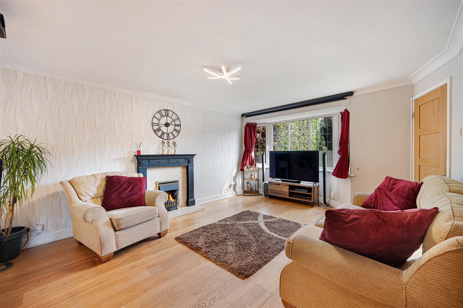 Property Image eb379df1-5a2f-4f59-bbf7-b9e7a9e14969