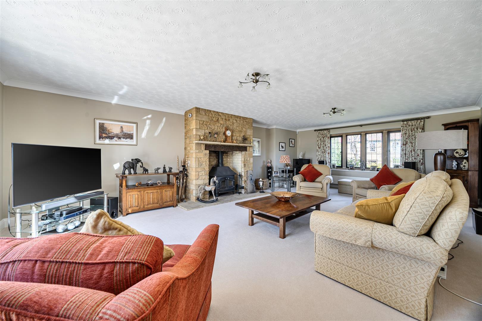 Property Image eb3ccdf3-ba00-49ee-98e3-5509dc806db3