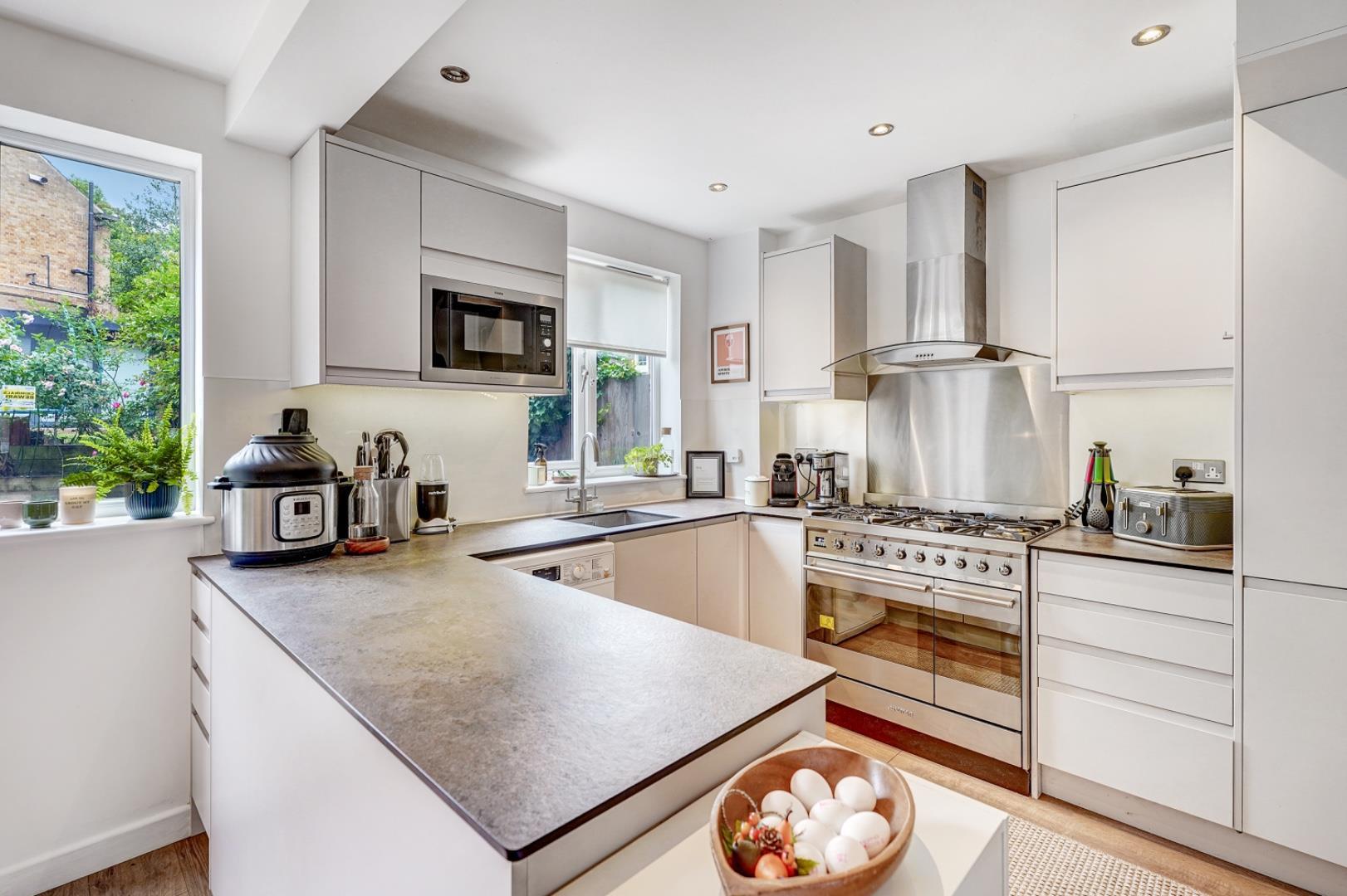 Property Image eb5ddc24-bf4f-436b-8331-c98af2422485