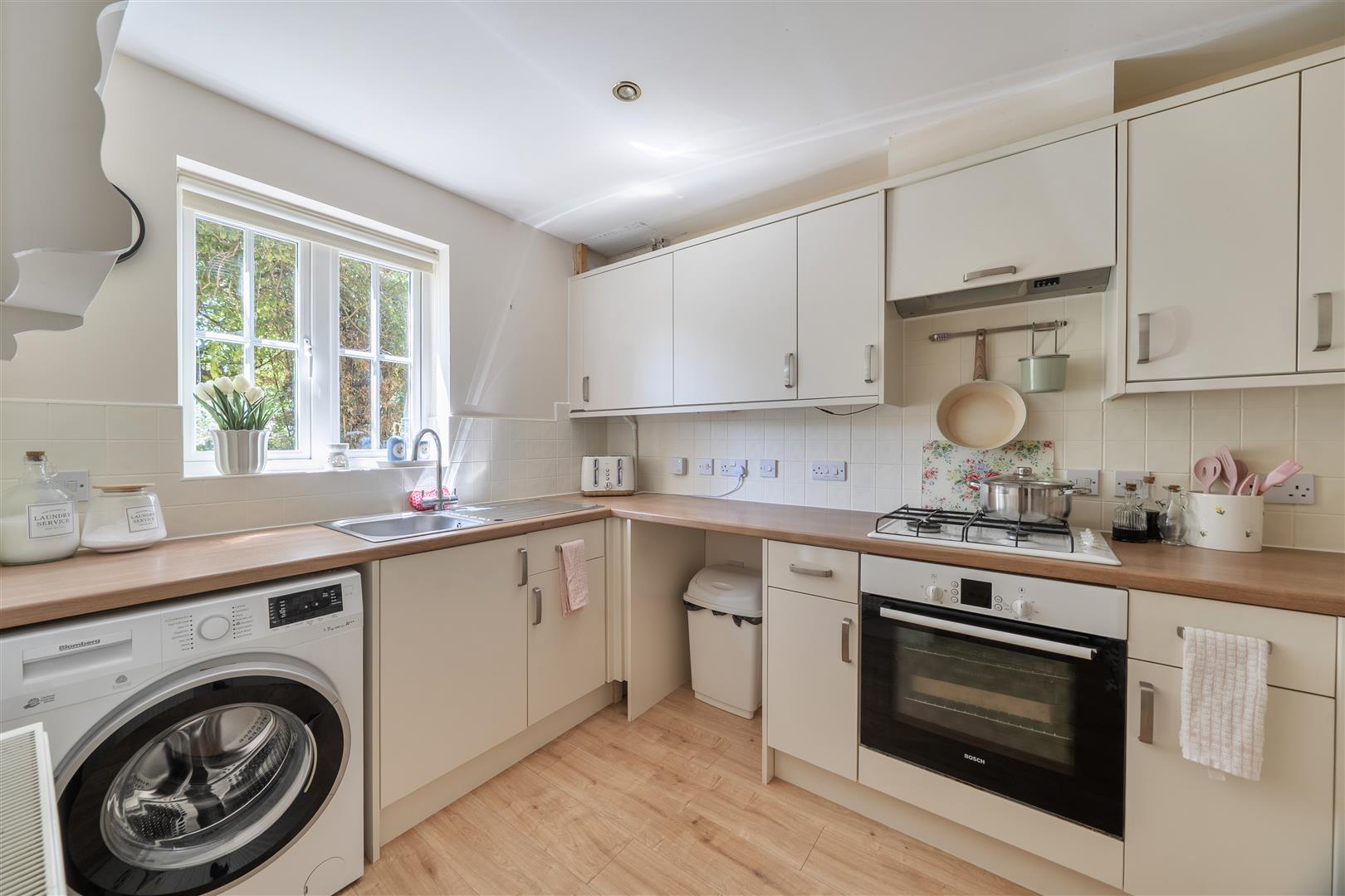 Property Image eb850080-dfc8-48f6-97b3-b29f03b683f6