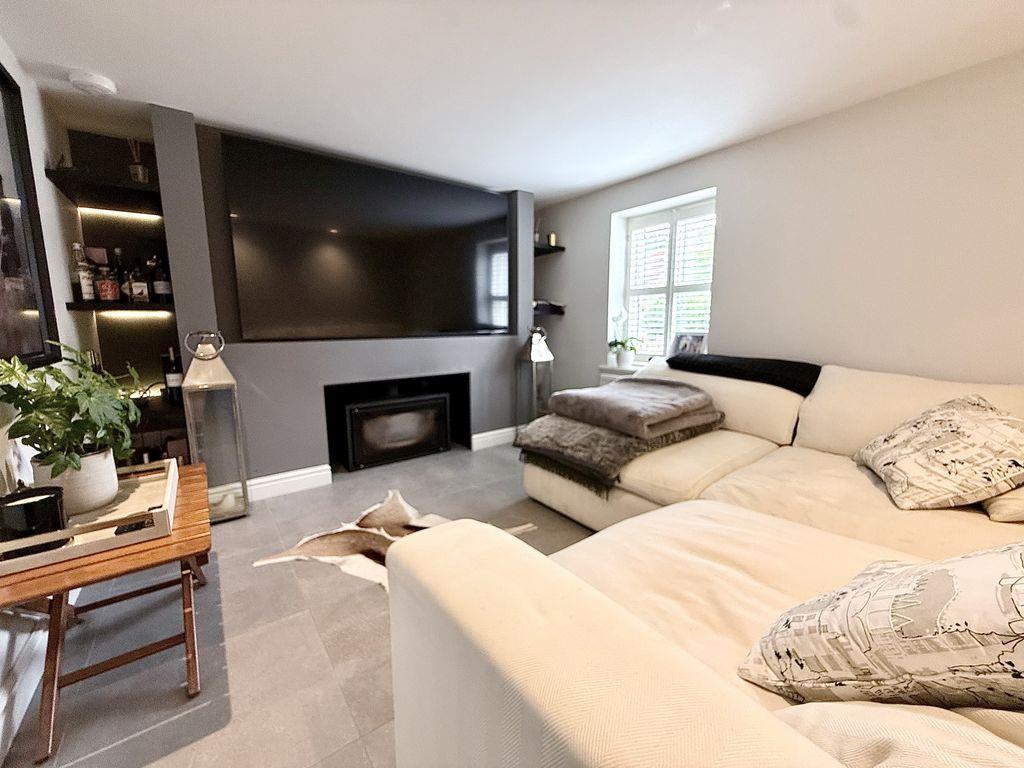 Property Image eb94f209-11ed-4229-99d2-80e7c30cbf04