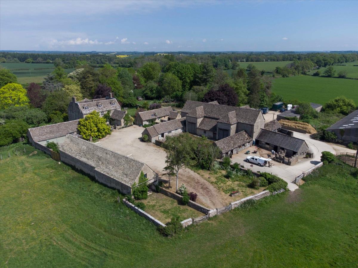 Property Image eb9df1b1-2a79-4b4f-9ade-f7fd10ab1757