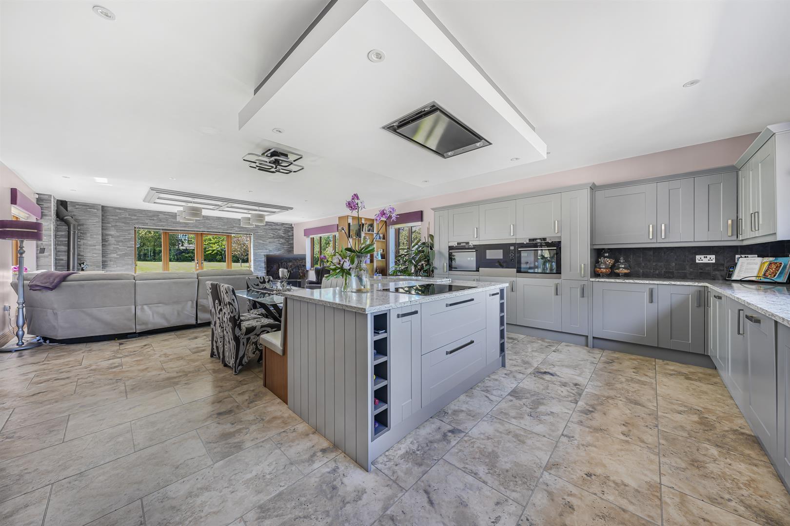 Property Image ebaf7572-090c-46b7-ab17-f6d6d8bde9d8