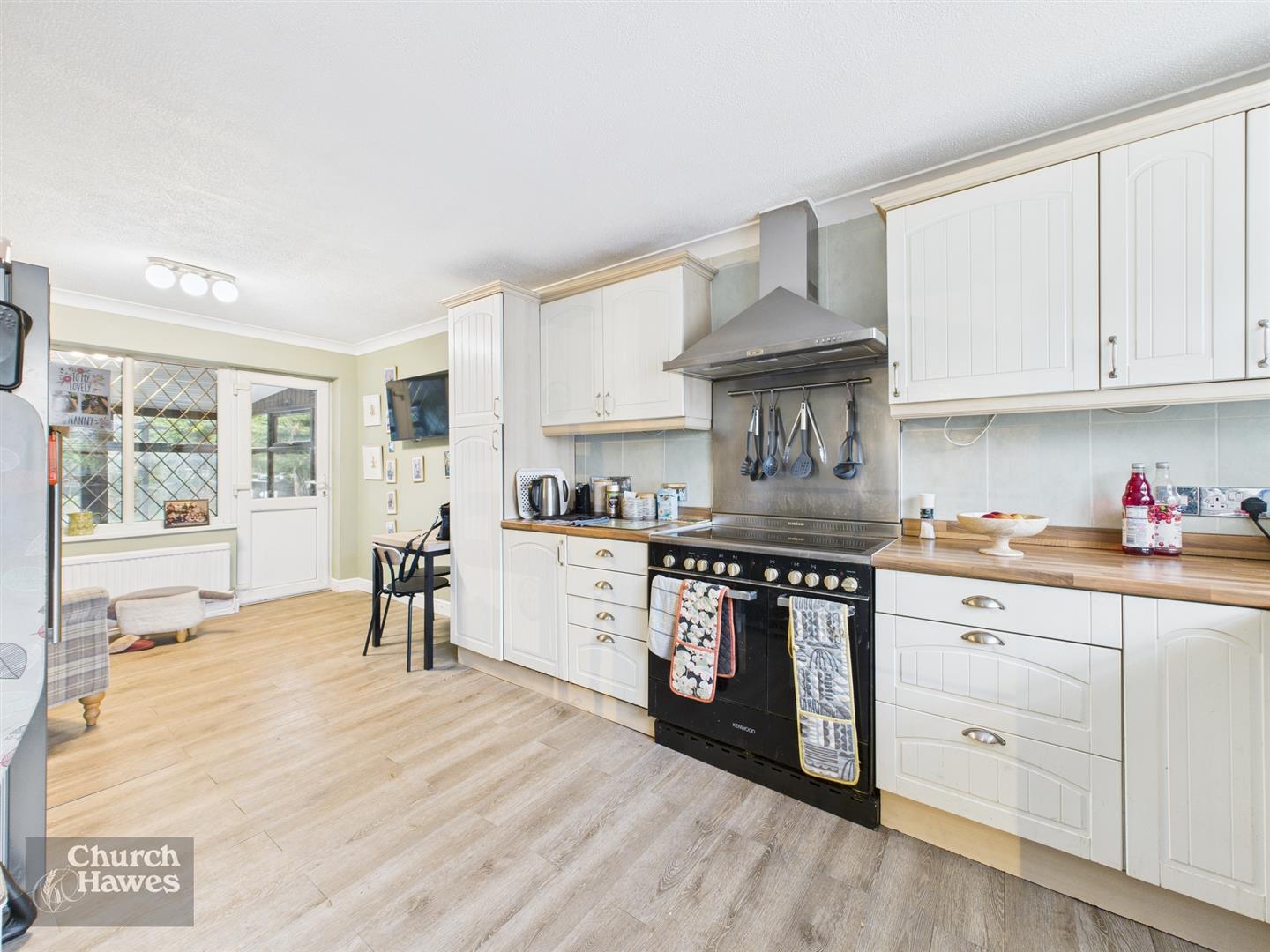 Property Image ebb6b4b4-af5e-47a6-8292-8623a904ddbd