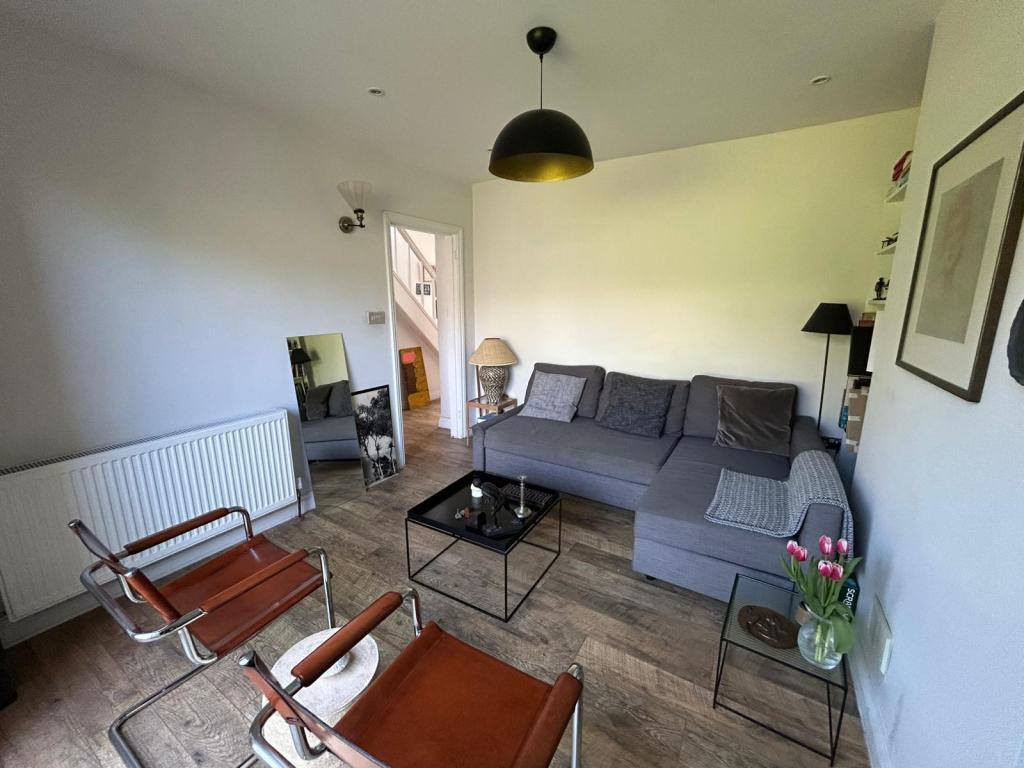 Property Image ebd1235c-09b2-4234-bccc-8e27cc733b43