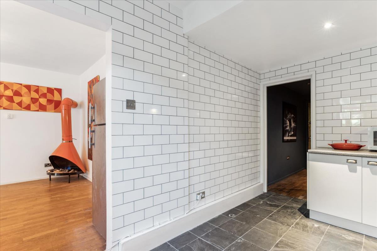 Property Image ec219d9c-5830-4680-b9af-c8ff98b2fe93