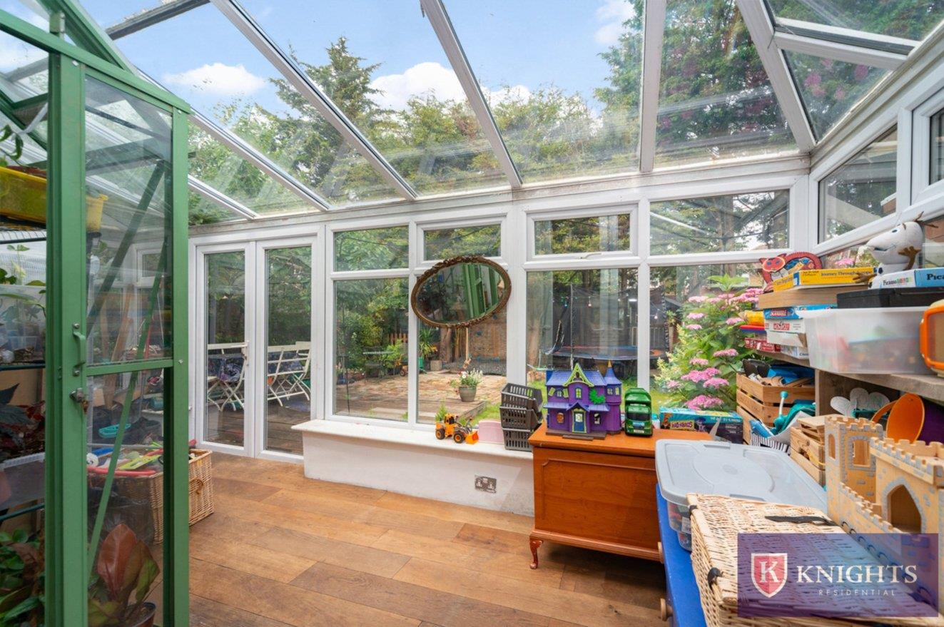 Property Image ec325f74-9fd7-4006-8e01-8e21d43ada7a