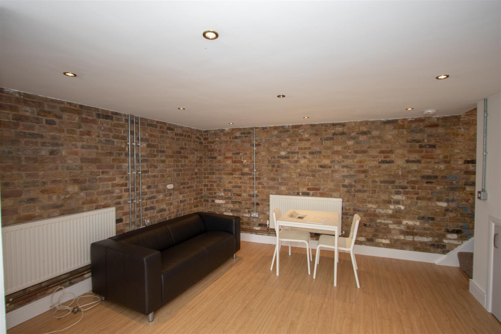 Property Image ec36656d-b652-46cb-b8d8-b4e1288dbad8