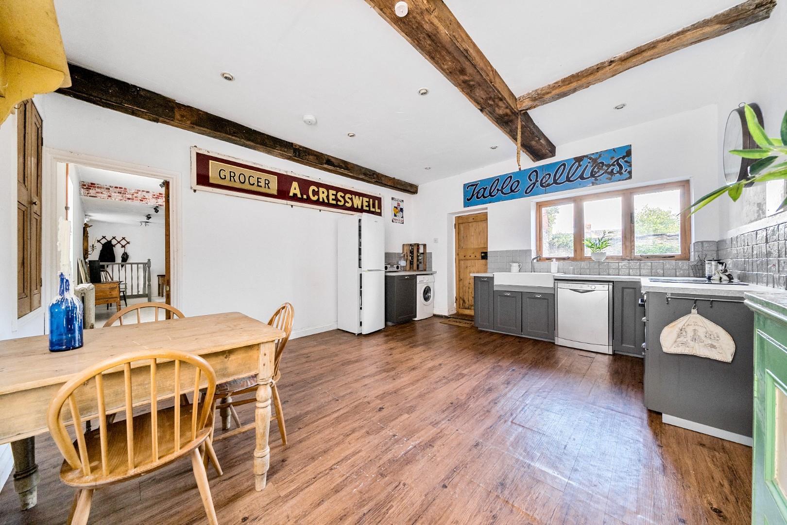 Property Image ec50d76f-e6de-4b3d-9d43-e142eb3f77f2