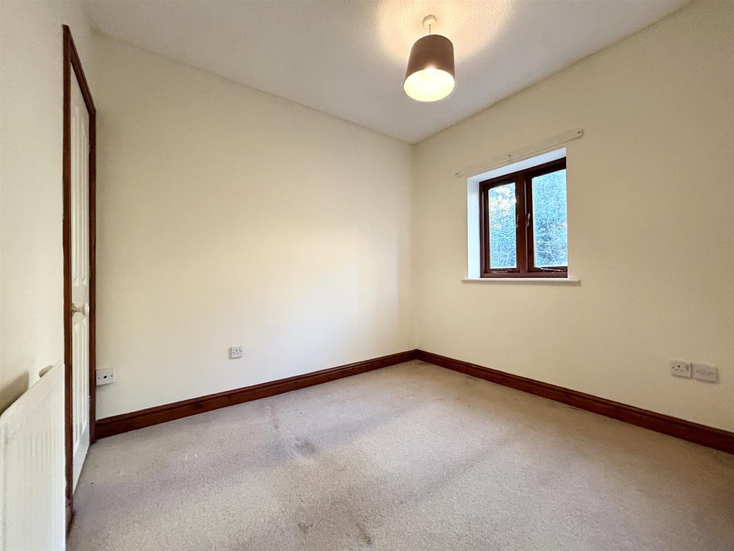 Property Image ec5ecd8c-14bf-4c72-871e-ad1d9fc710a1