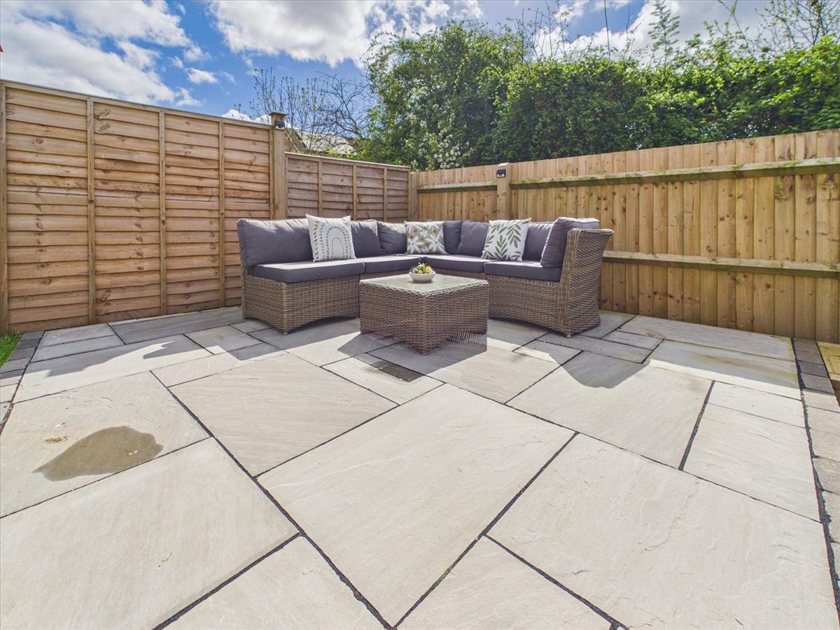 Property Image ec706d22-ae5b-49d4-9bda-9c2b8a63ffb3