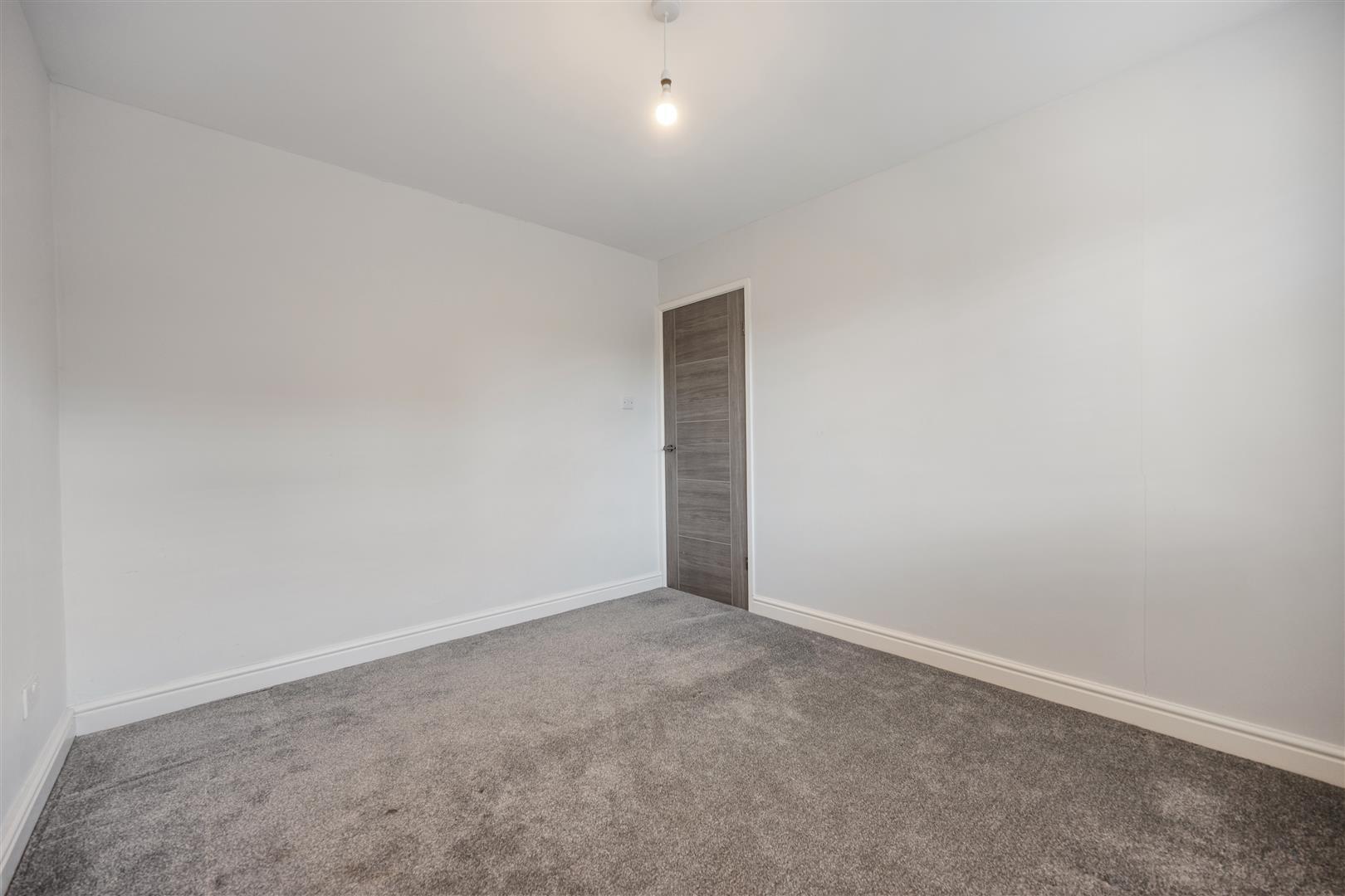 Property Image ec728899-e96a-433b-ab49-80c0095293c5