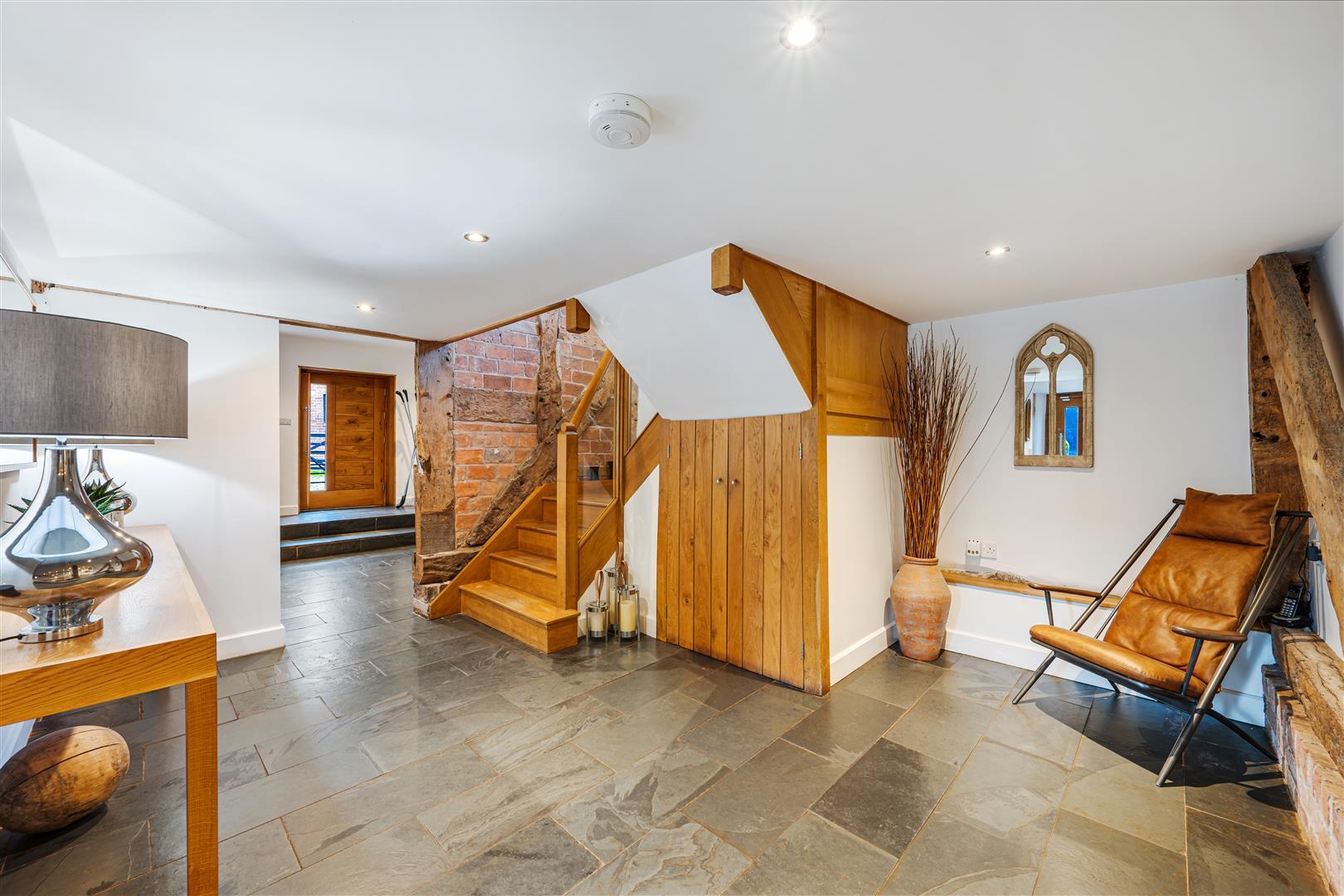 Property Image ec7c5d6f-859c-43c8-b64e-76146a3f3b66