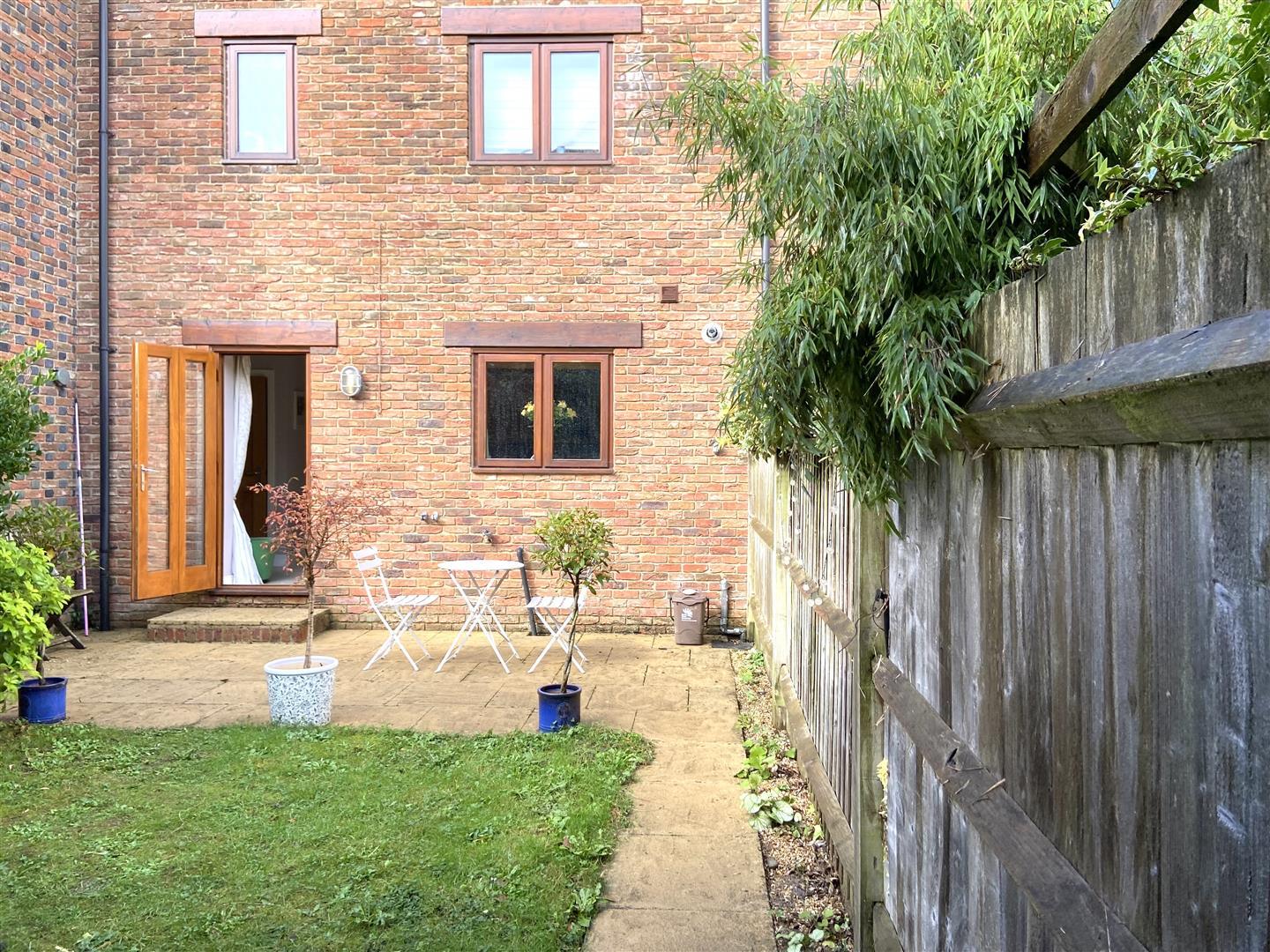 Property Image ec7d008e-c1ff-4149-a154-d13bae9bc799