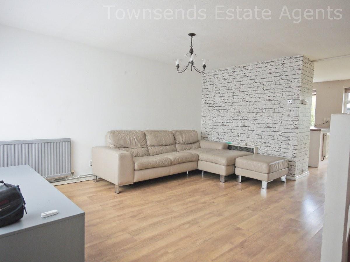 Property Image ec887944-9f2e-4862-a8b7-3b9cc1930615