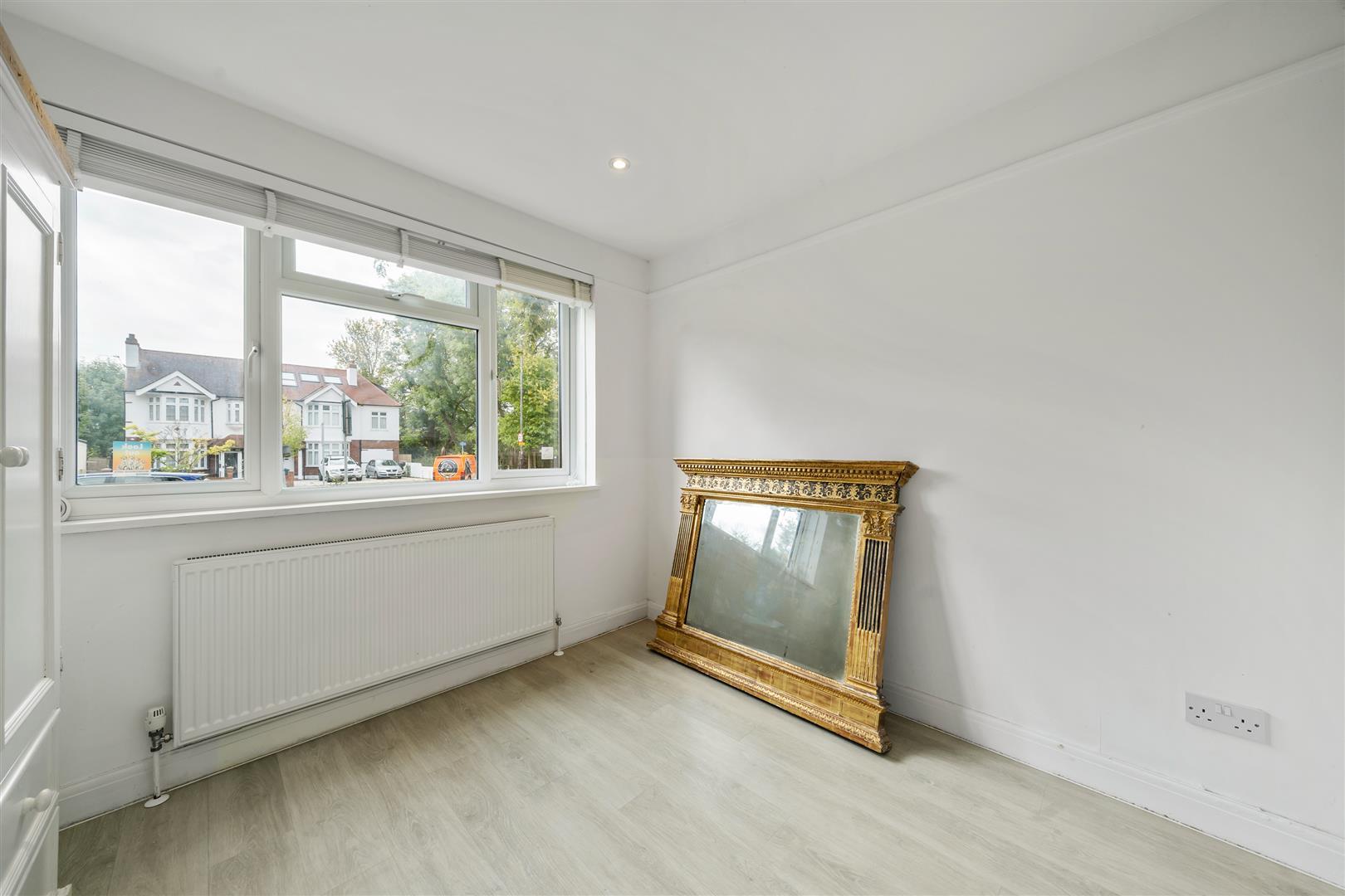 Property Image ec889fdf-c382-4c20-9604-475bb90b4e11