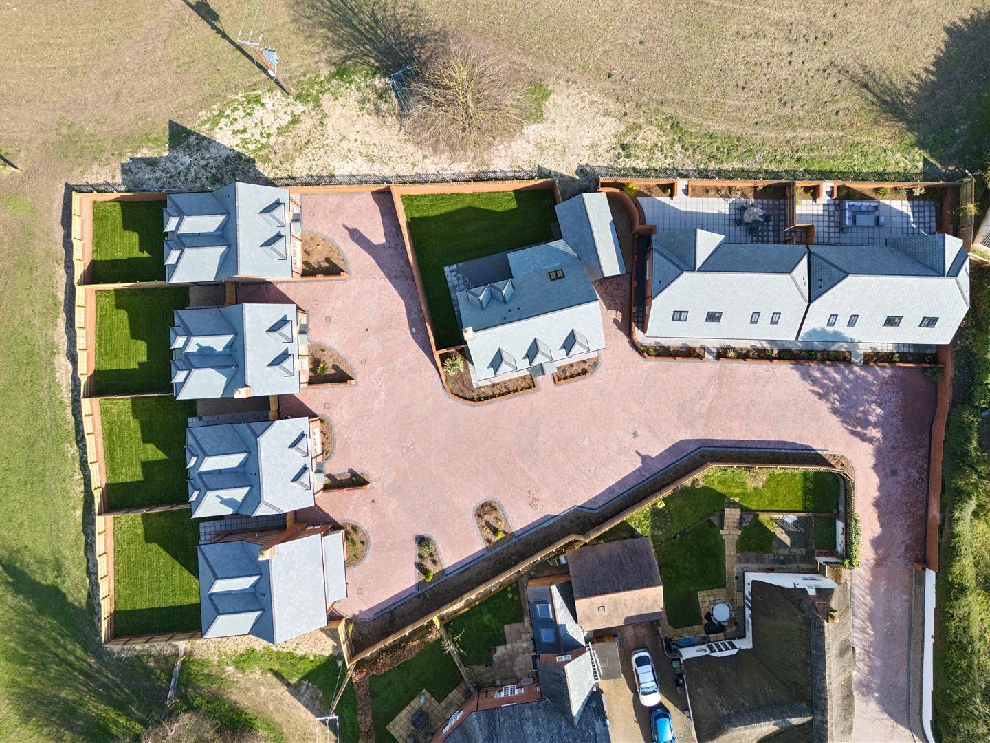 Property Image ec8e384e-bd59-405d-a79d-0fe8e002b8bd