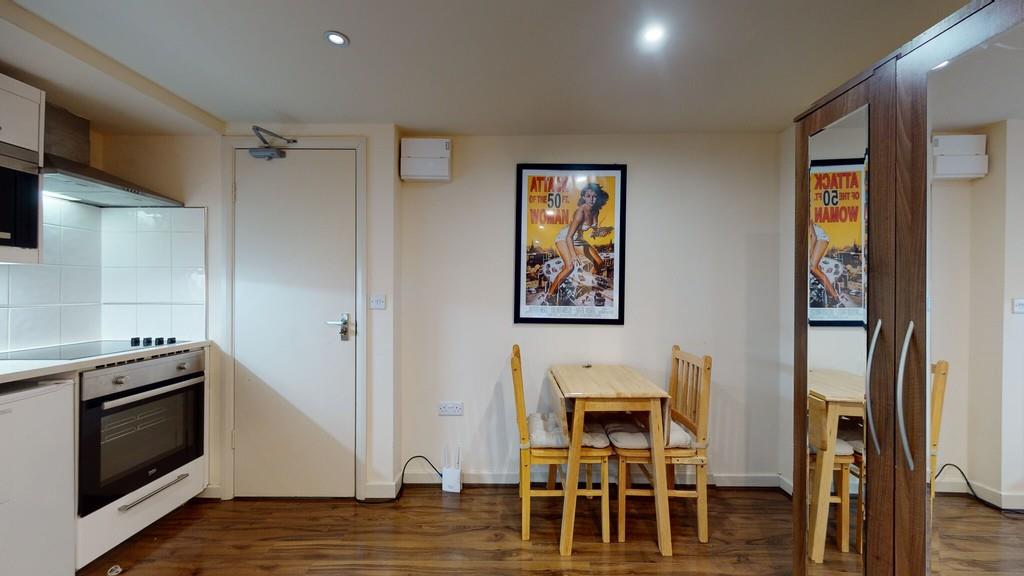 Property Image eca3d972-9b22-4d84-98de-2ce98aa0b695