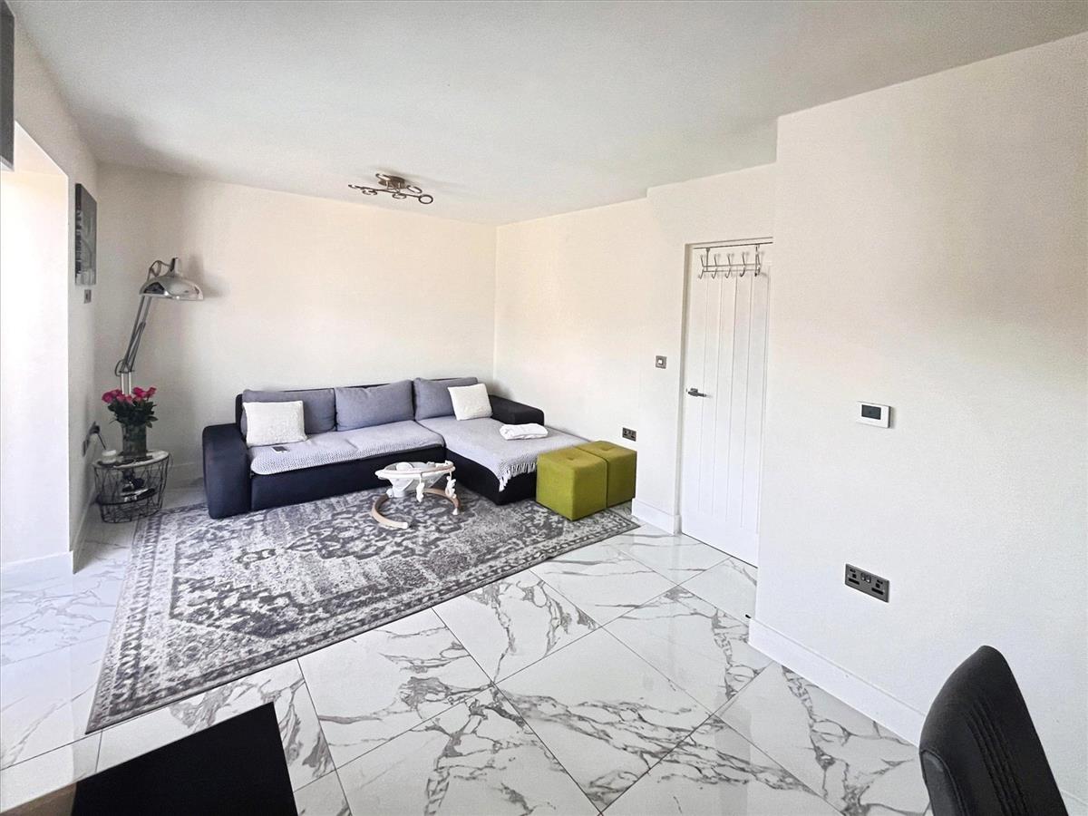 Property Image ecc2488f-087f-4b3d-87bd-320a87d8dd47
