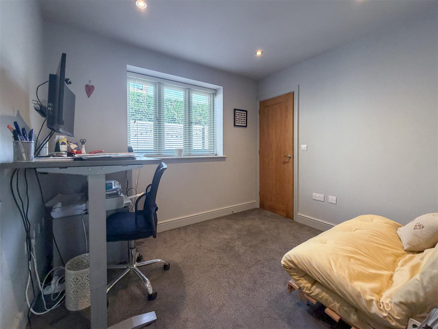 Property Image ecc96b12-ed09-4df2-9c72-eced062cf591