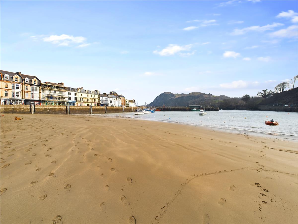 Property Image eccf9dc7-ebea-43e3-922f-61b118438577