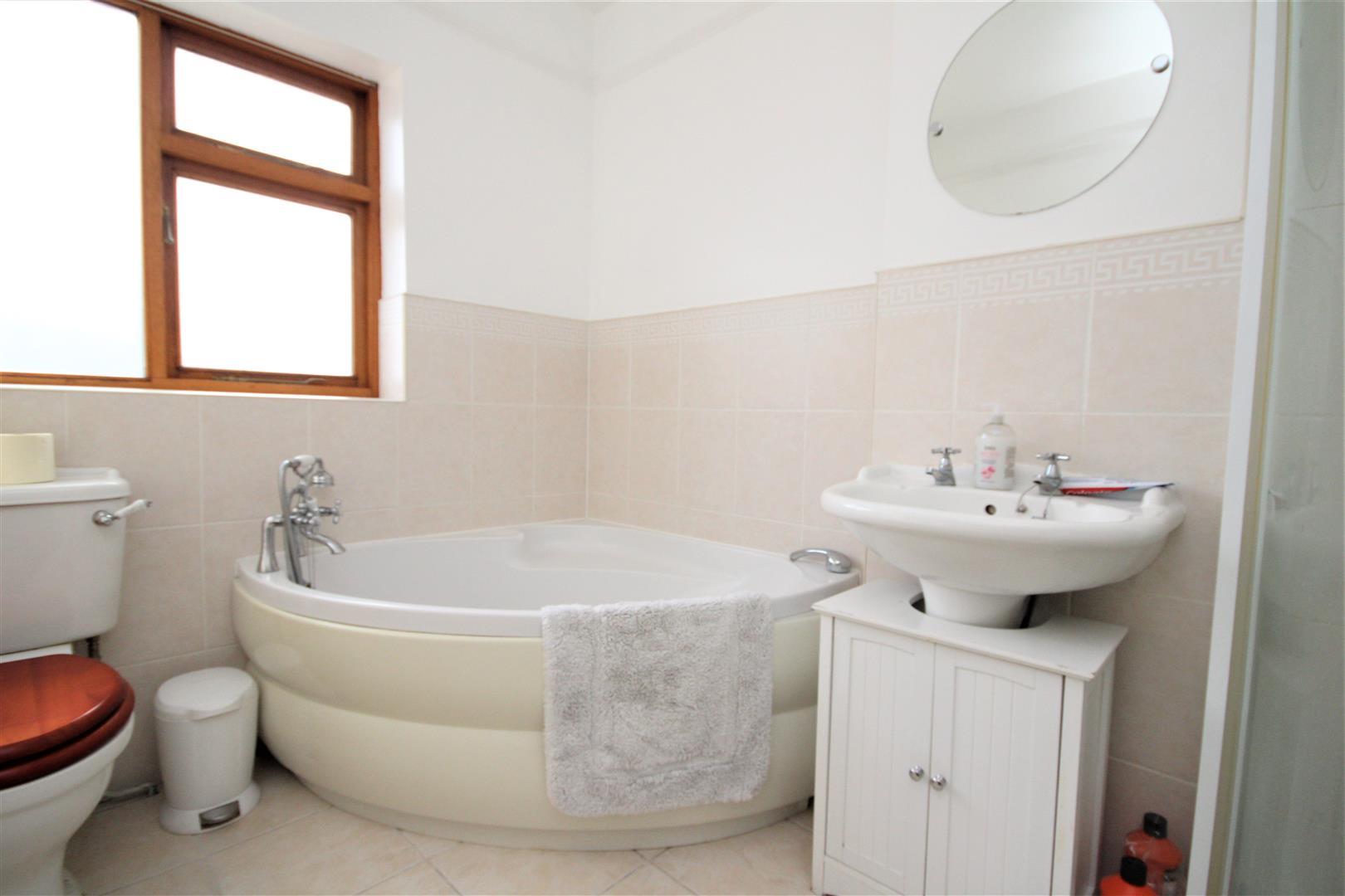 Property Image ecdd6159-11bf-4ae8-b77a-75a0e4441a7a