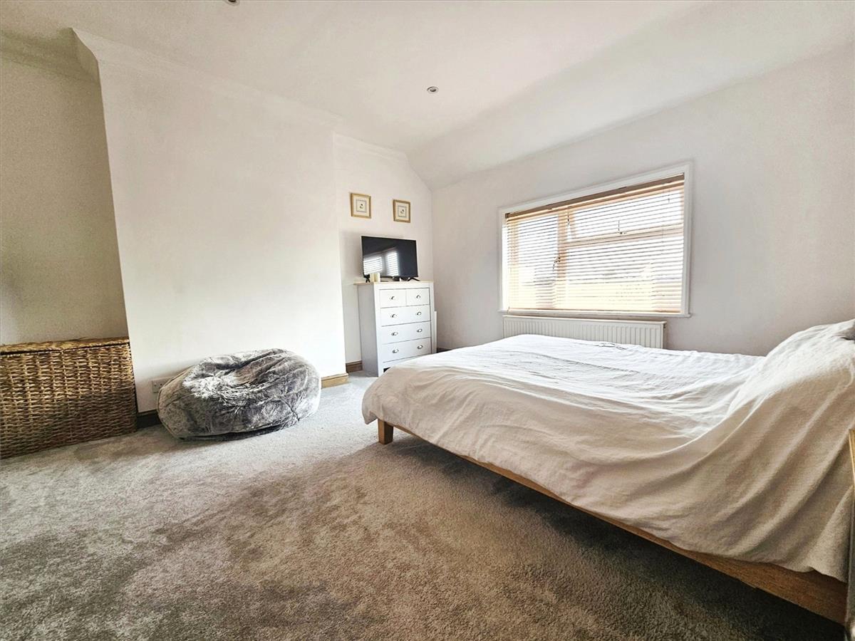Property Image ece29c57-541e-4ee3-b465-ea6911679889