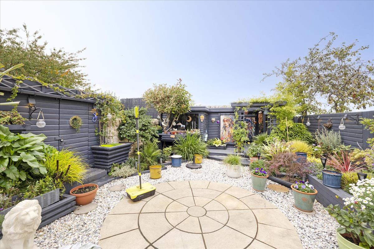 Property Image ed6e961c-0f96-4464-891b-3c673cc37597