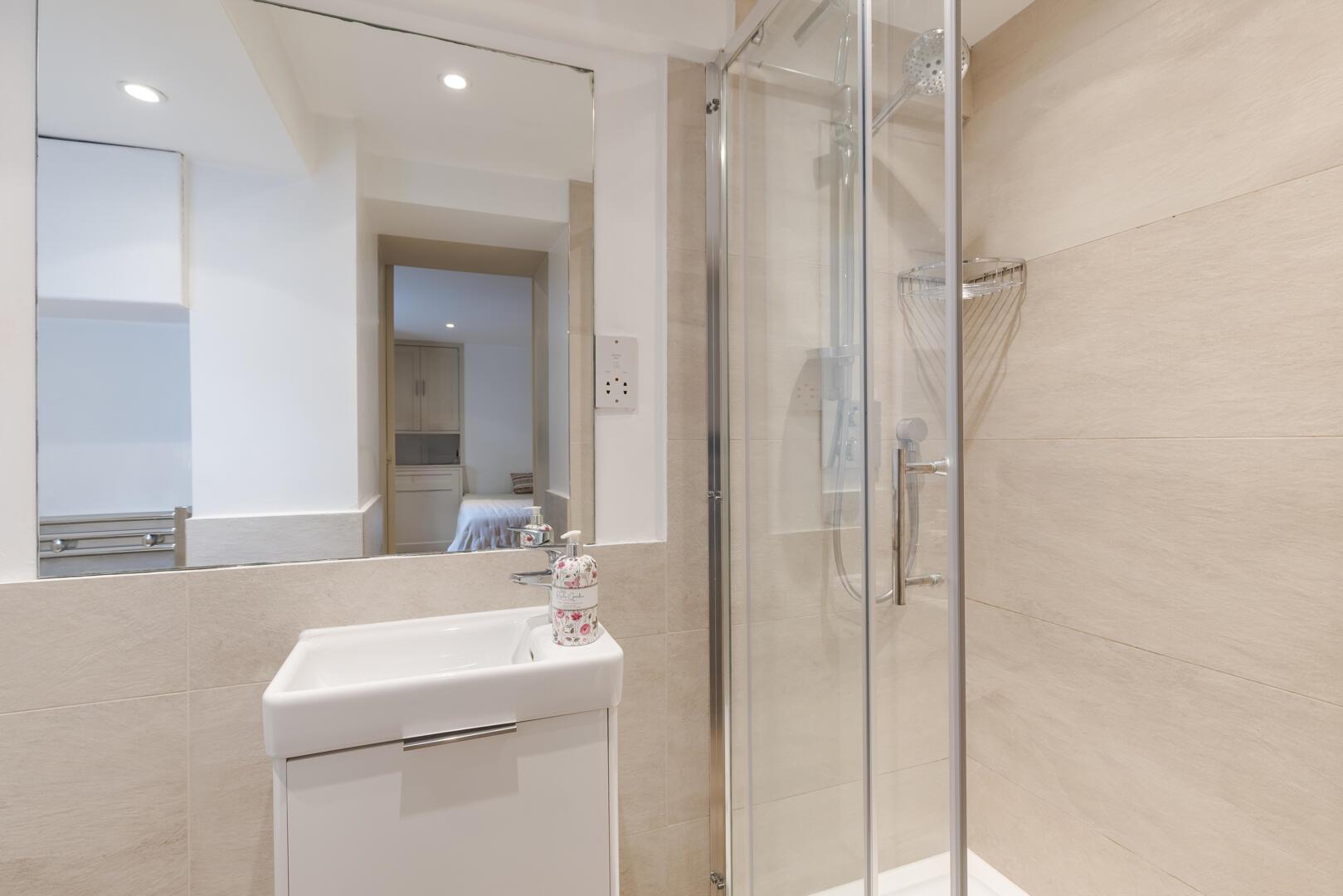 Property Image ed7255ce-7b21-42ff-b352-24ad79d03f33