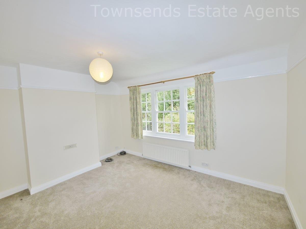 Property Image edb7d5da-c359-410a-92f6-0e84584133b2