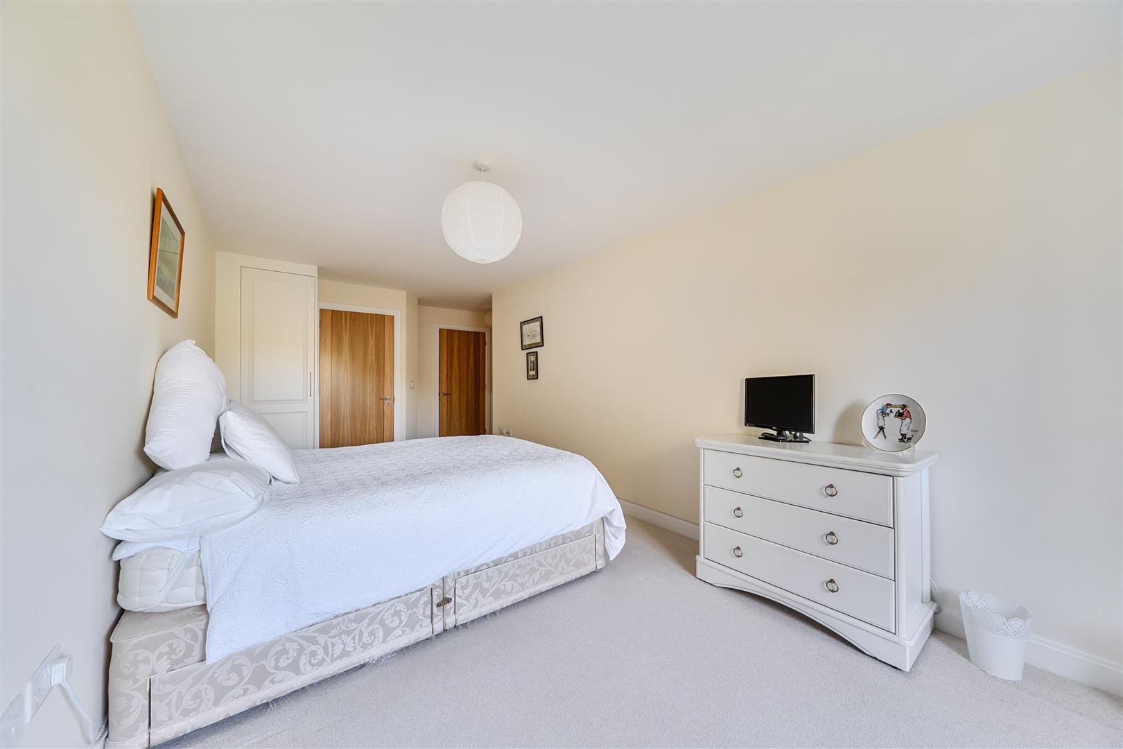 Property Image edc0528b-d79d-45fd-af2d-7e99cf44c189