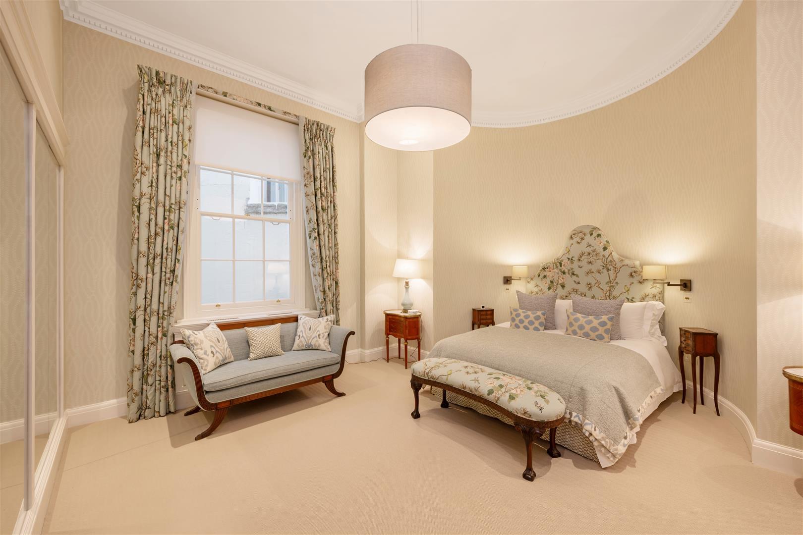 Property Image edf07ff4-c8bf-4b95-a9cb-f56ee302fa49