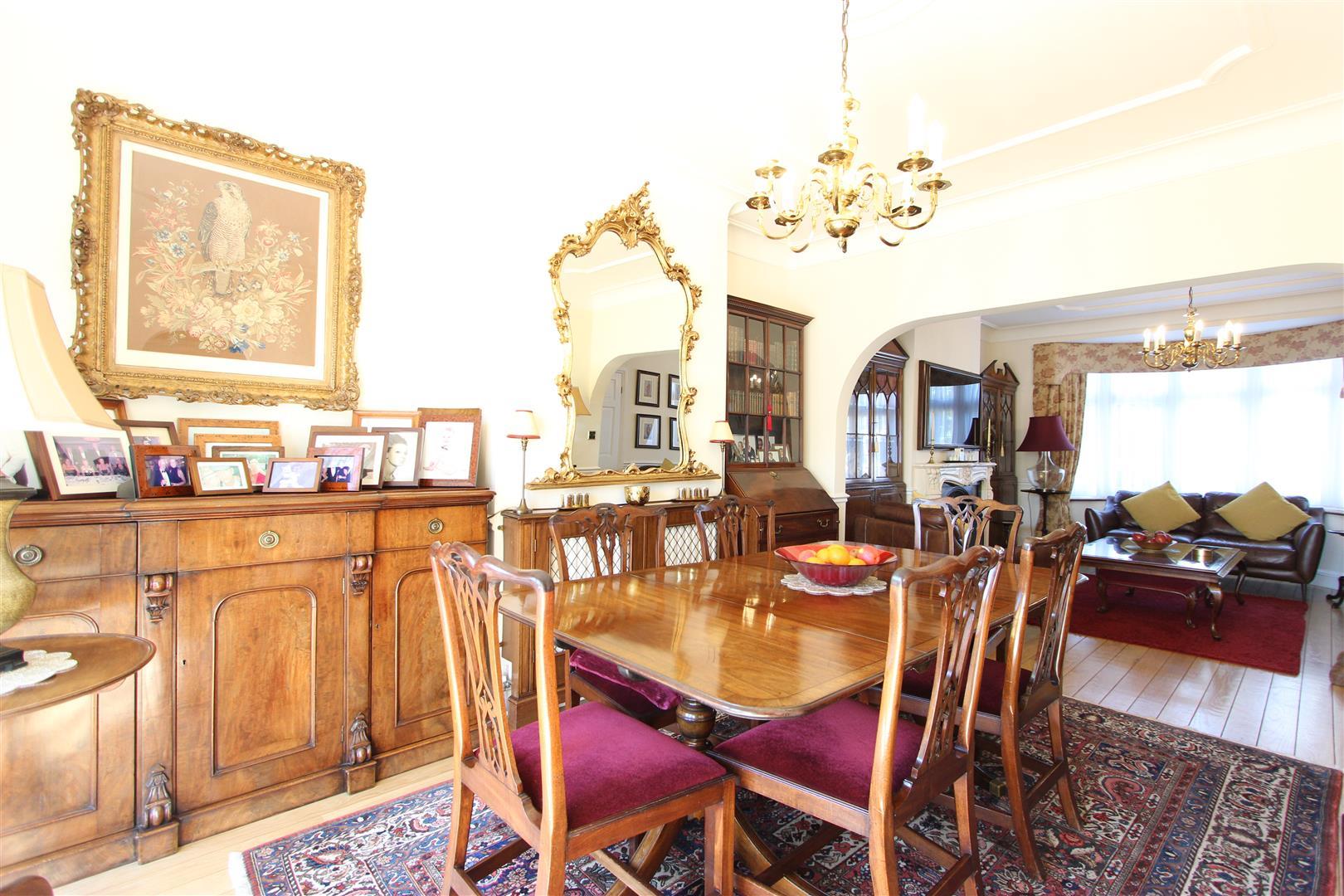 Property Image edf2cedf-373c-470f-be48-fdfe52a31b4e