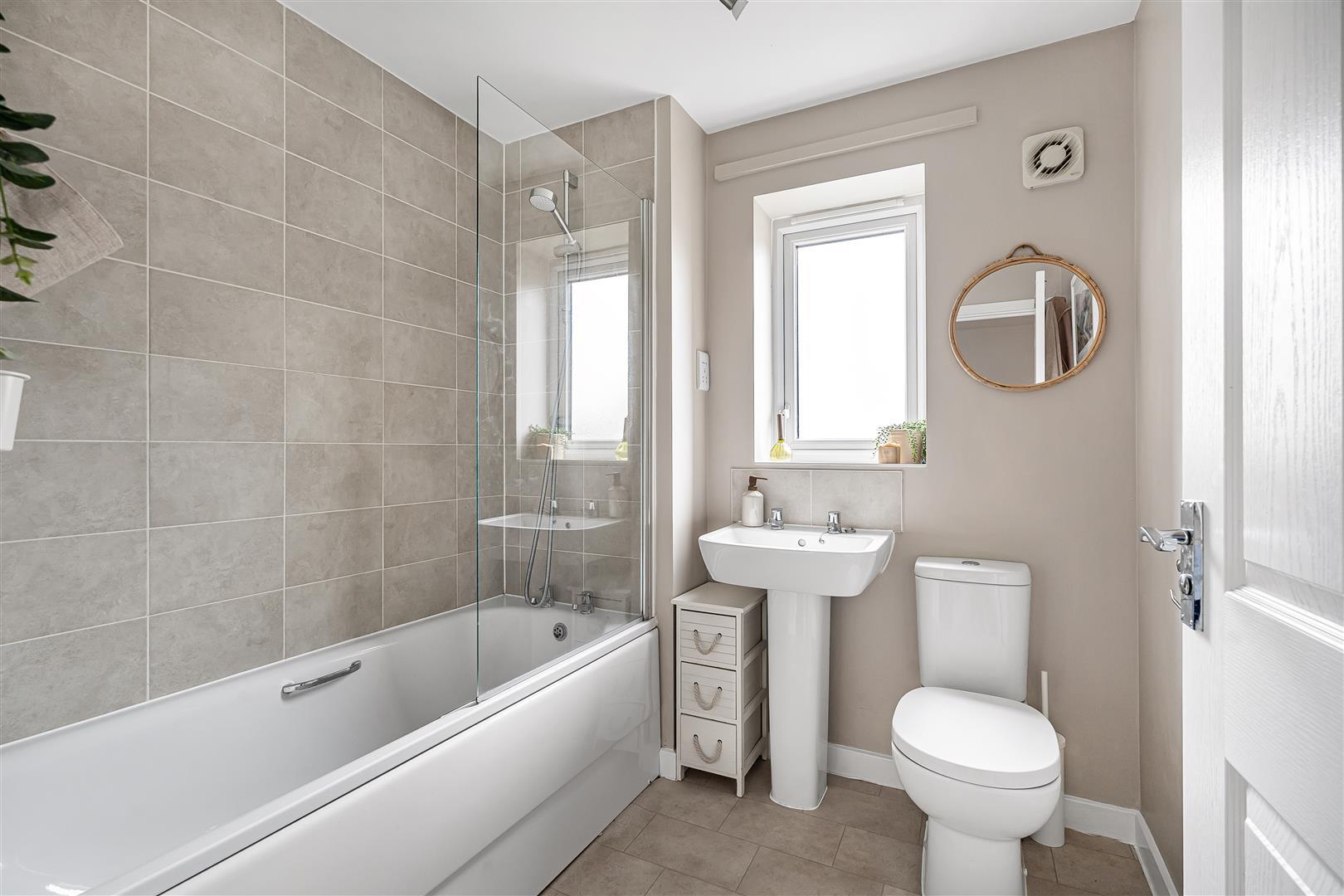 Property Image ee073a90-9983-4eaa-bcf9-a4b48743efd4