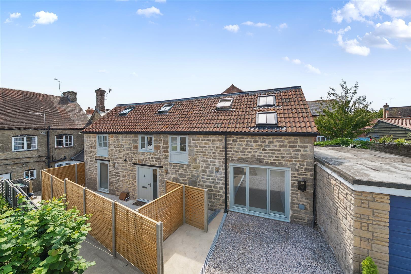 Property Image ee0a016e-0b0c-4df0-bb88-c3bf3b32b10b