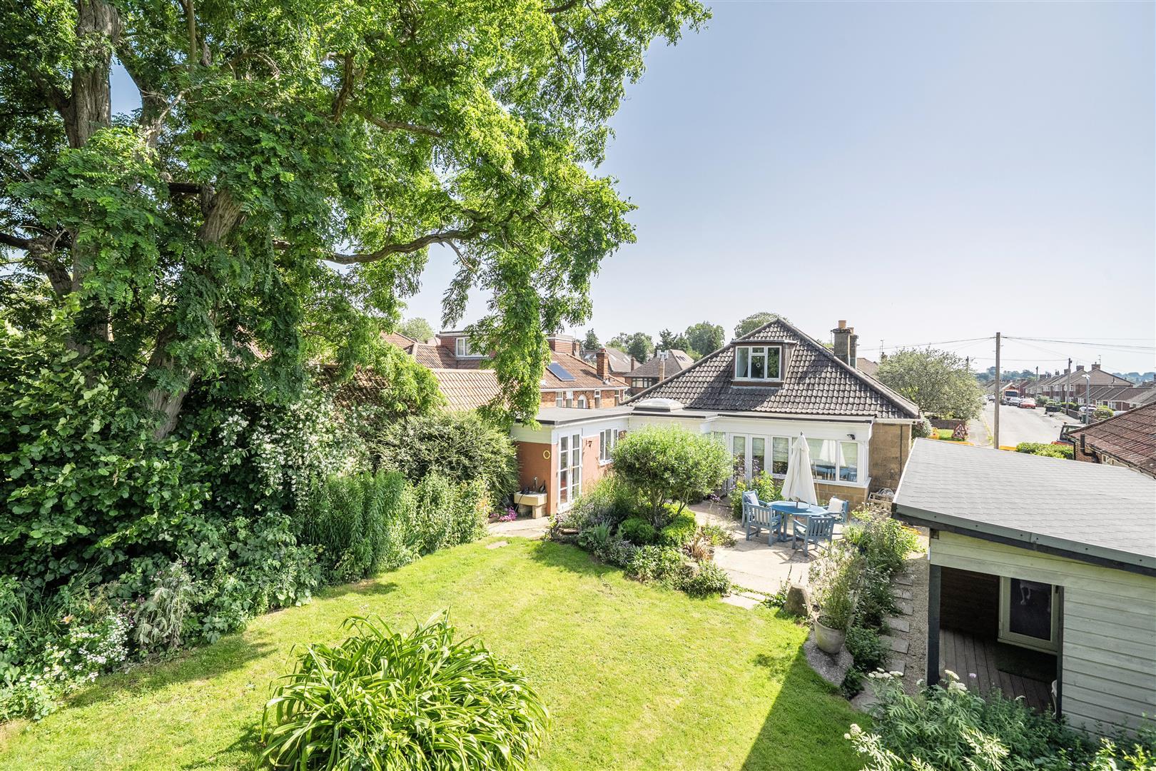 Property Image ee17f8ab-6b4a-4220-9935-e61db7602345