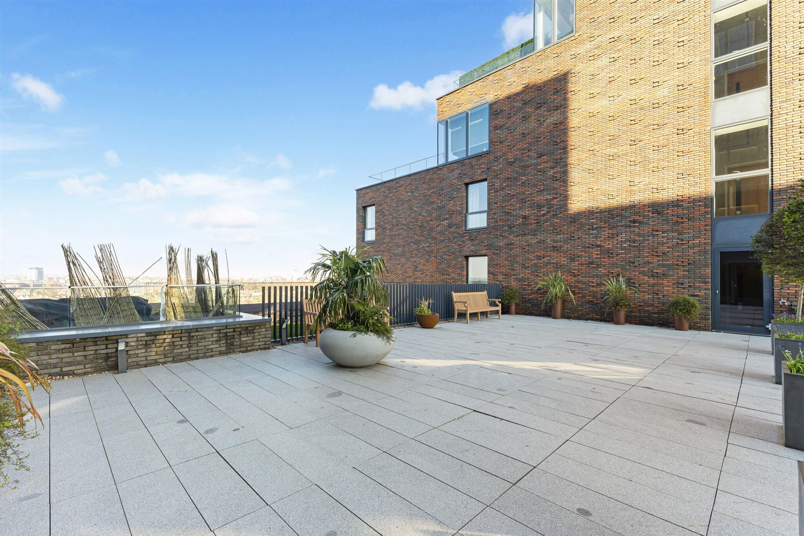 Property Image ee183012-8bc5-45d3-b731-8ff73e57c577