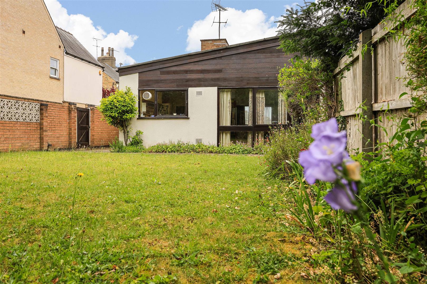 Property Image ee27daa8-59a2-4d85-b451-c26f3f433838