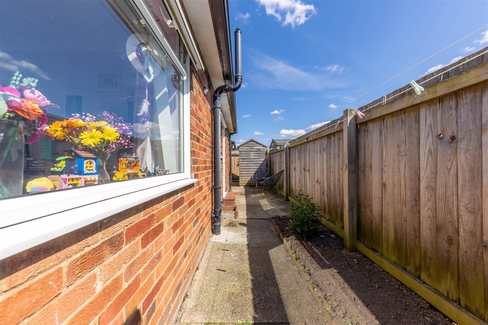 Property Image ee28ed55-7148-4802-80e8-ccae593727bc