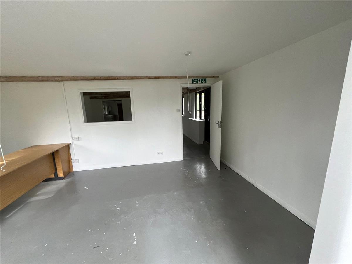 Property Image ee3af65f-4edb-43c7-85fb-6a617c9343ef