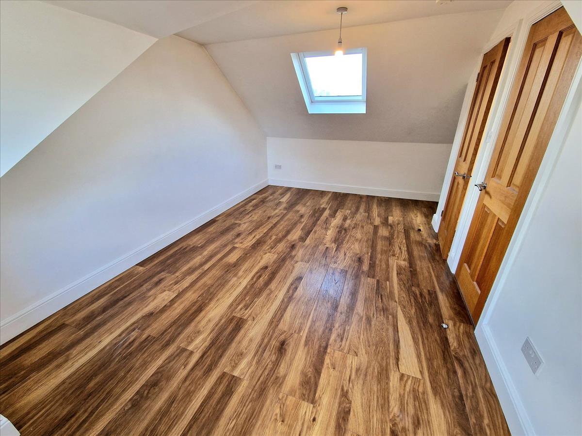 Property Image ee403189-1a45-47e4-980c-78ff53b5012c