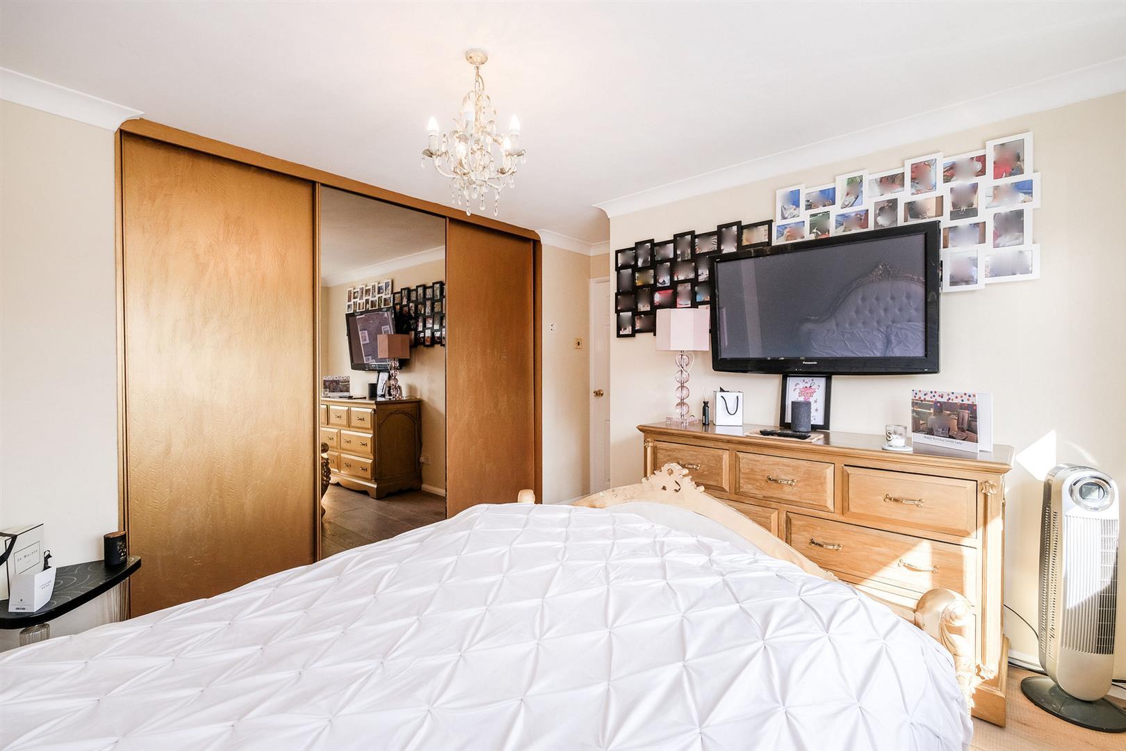 Property Image ee432f74-59db-4579-99a9-3ca65595de68