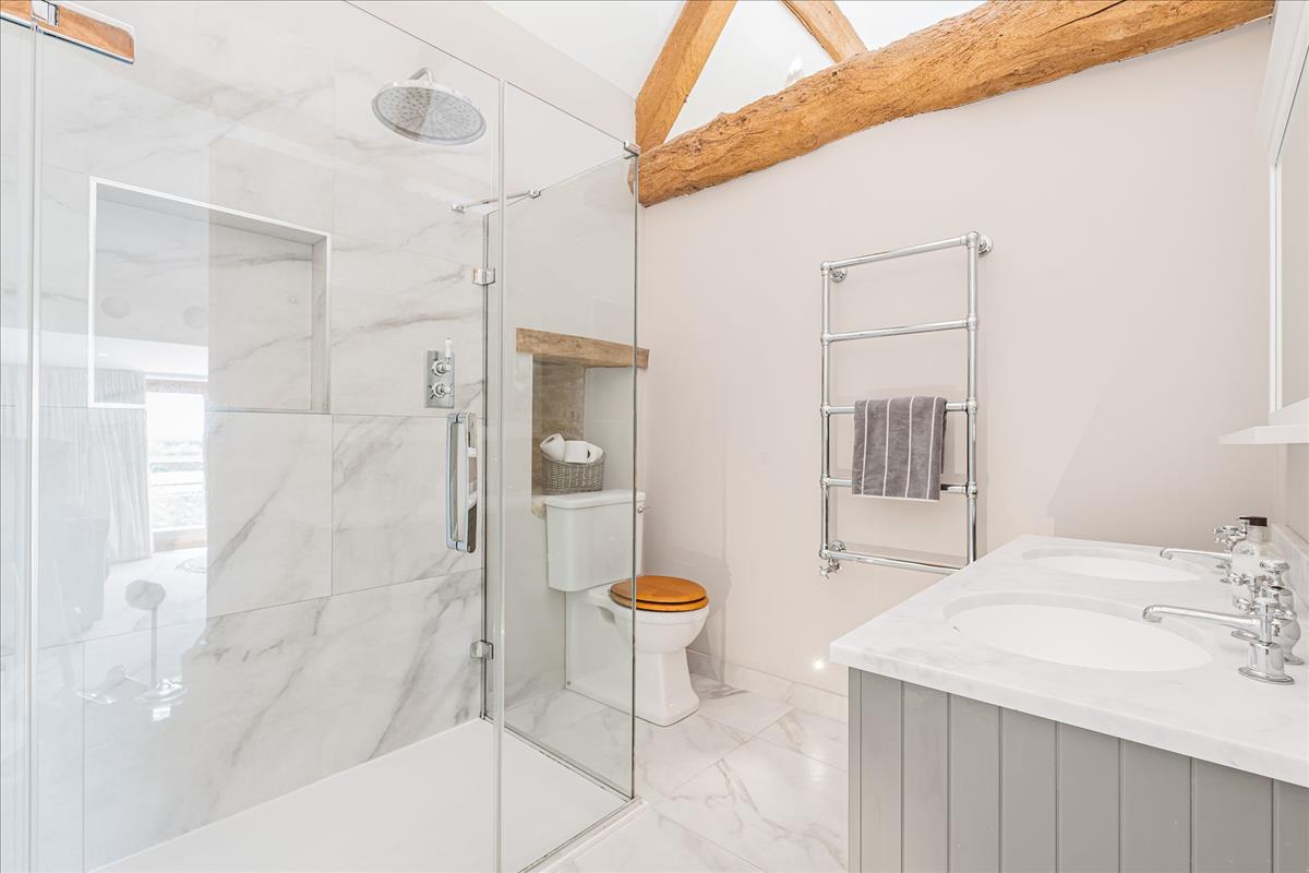 Property Image ee465acf-f304-49aa-9d03-c4b2e575d971