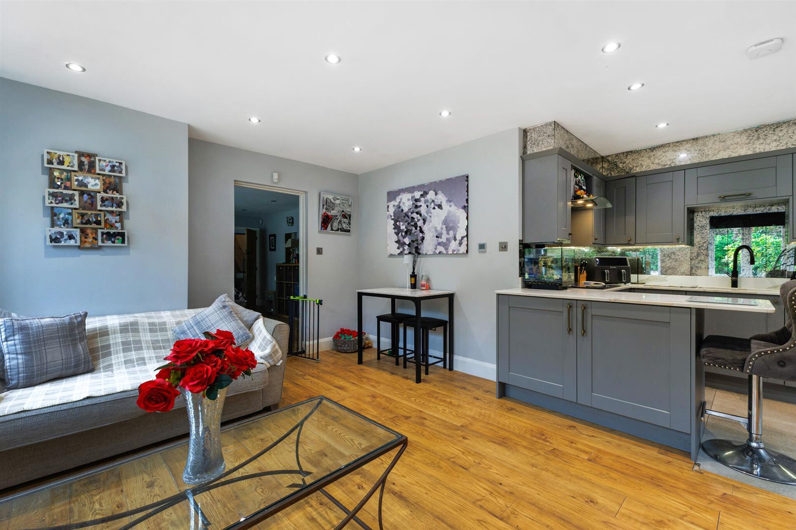 Property Image ee633dce-14a2-4676-8161-5d9b10176b2f