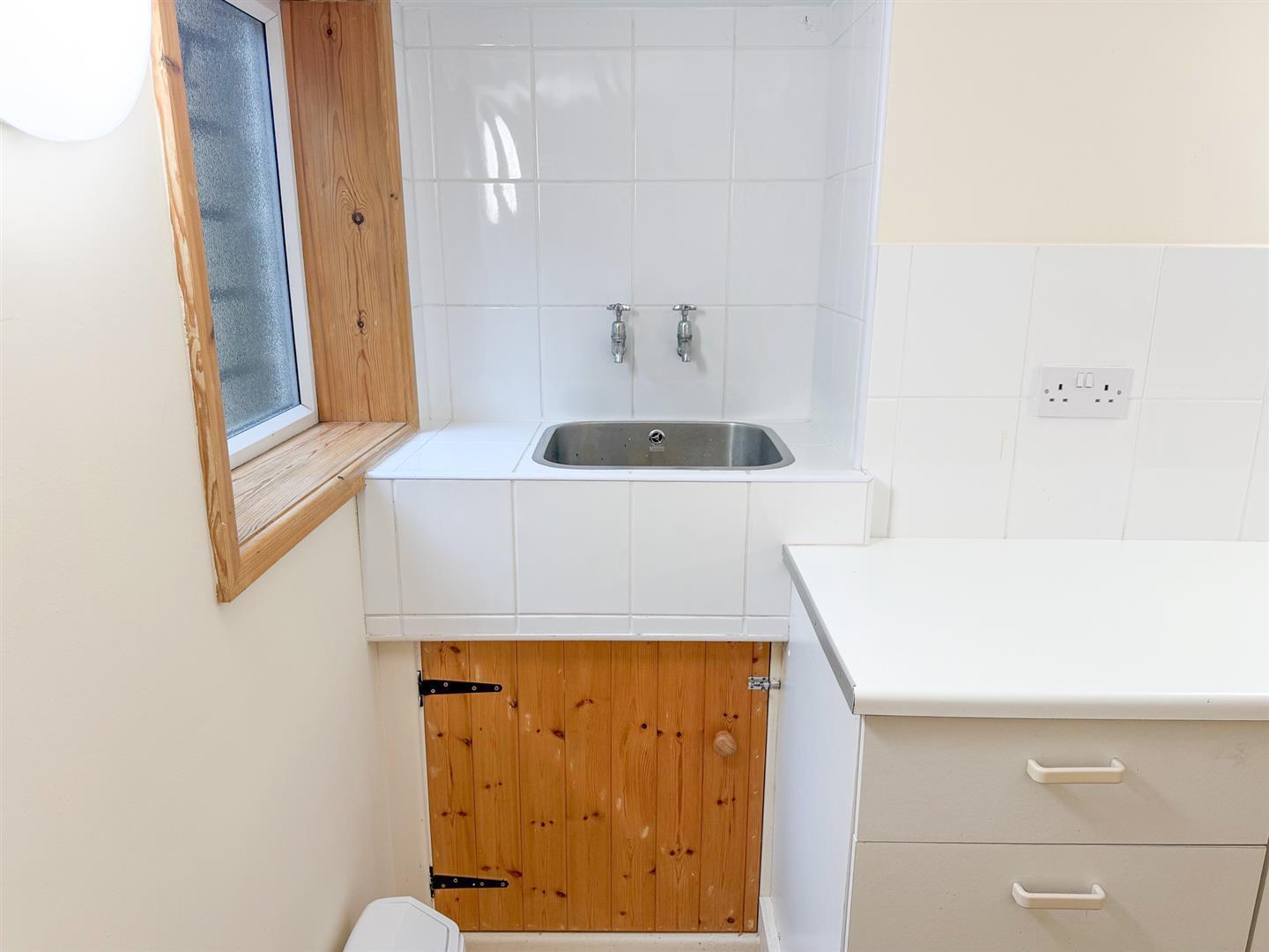 Property Image ee6615cb-d995-4970-9c77-9e80ea6e3179