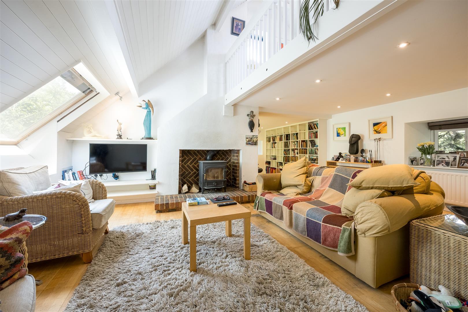 Property Image ee695713-b96d-4c3f-9fdc-6ef245e97966