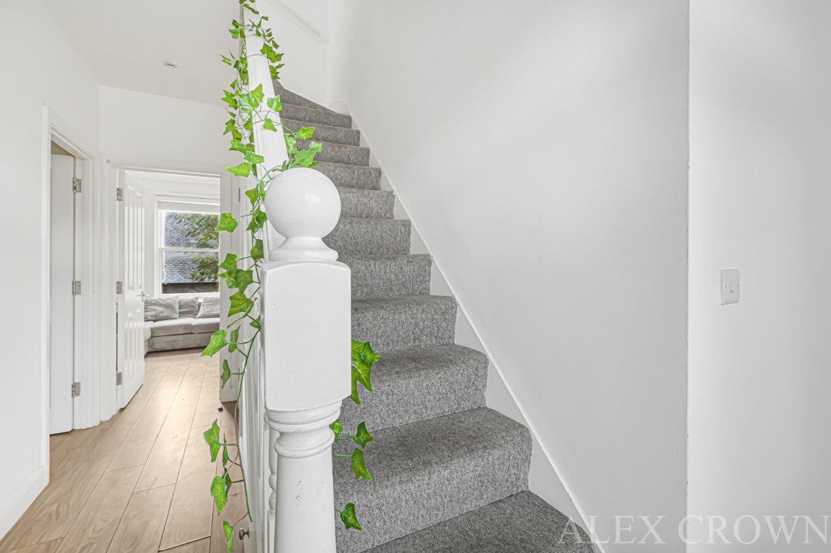 Property Image ee7c95e1-5854-4ab7-904d-ba7b3c1e8f97