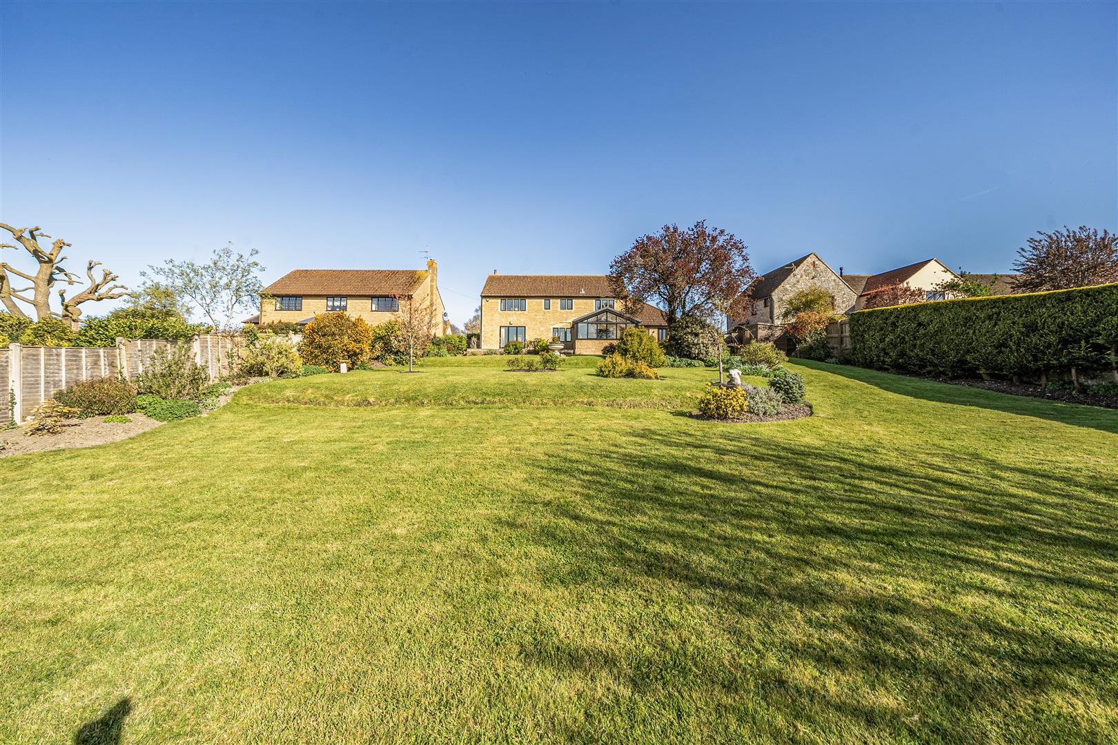 Property Image ee874122-cc54-4ef2-945f-4d46a7dabb06