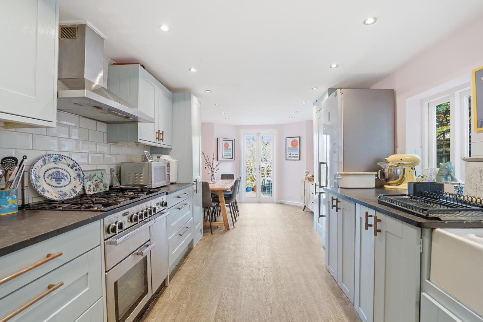 Property Image ee898cfc-87fb-45fe-b863-0dbf4d644e6a